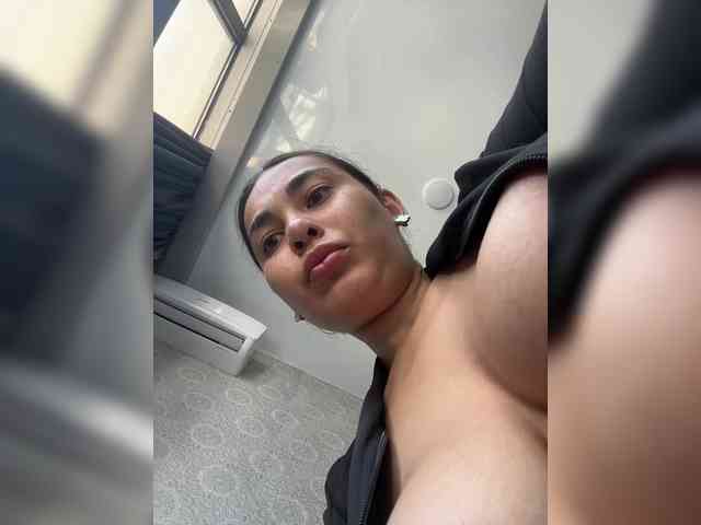 wlcm2talilia webcam