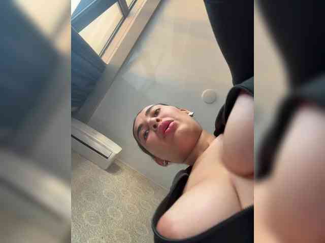 wlcm2talilia webcam