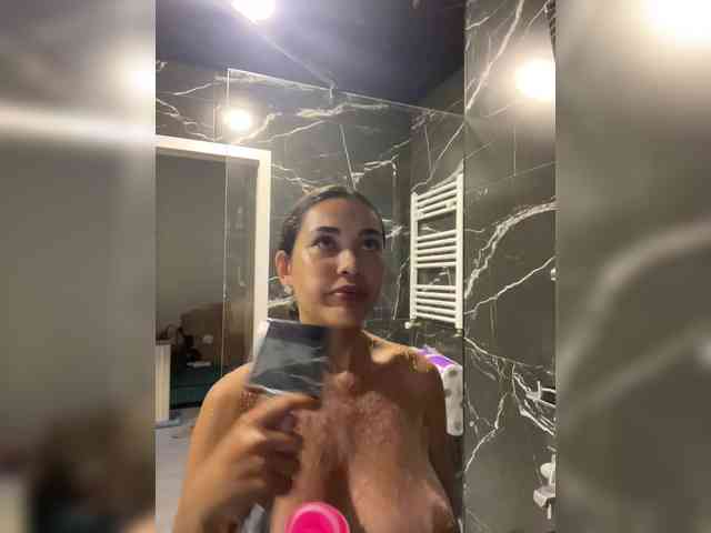 wlcm2talilia webcam