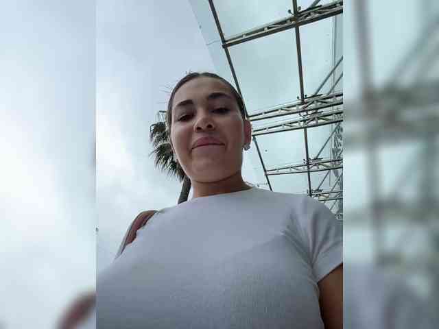 wlcm2talilia webcam