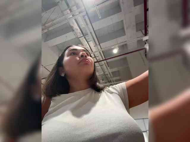 free naked webcam Talilia