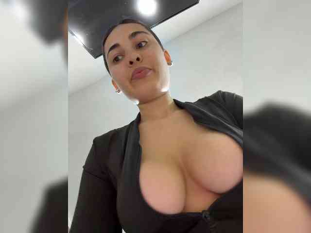 live adult video chat Talilia