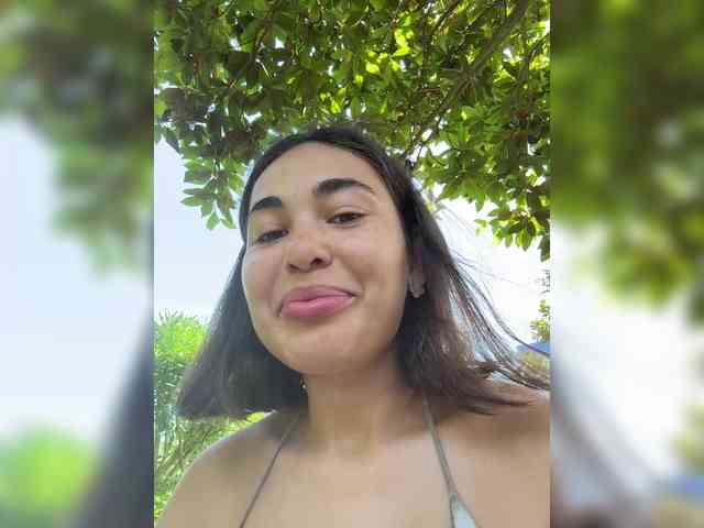 wlcm2talilia webcam