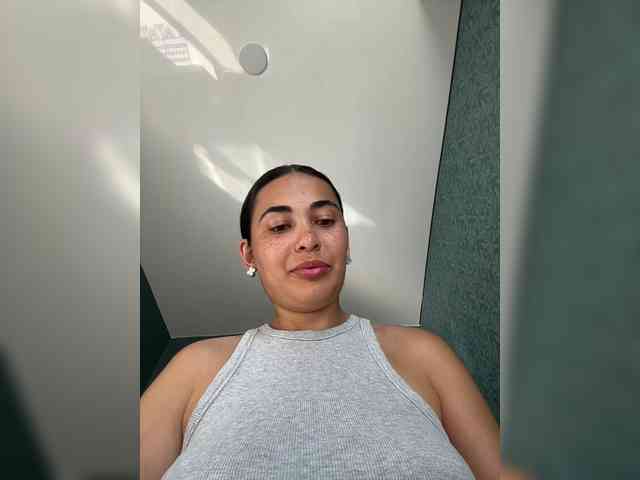 wlcm2talilia webcam