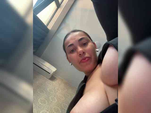 wlcm2talilia webcam