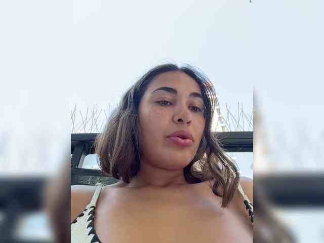 wlcm2talilia webcam