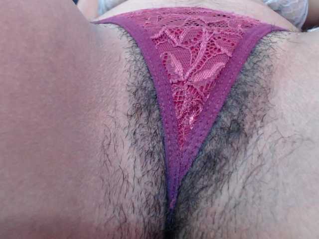 Ambaar's BongaCams show and profile