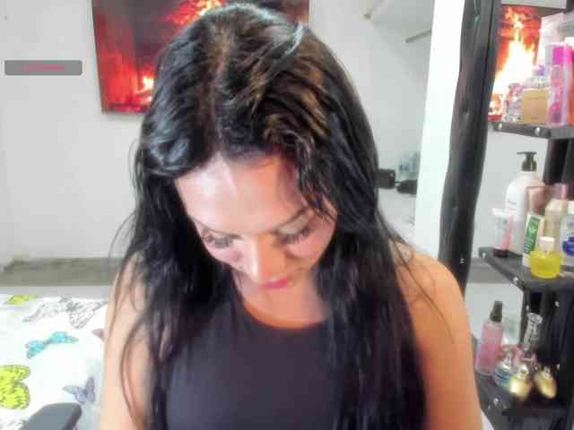 Liayoung1 Live Webcam on BongaCams