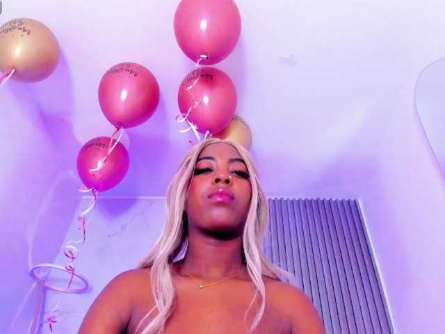 ebonydreams01's BongaCams show and profile