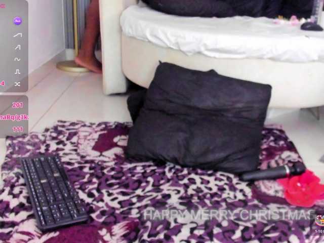 ebonydreams01's BongaCams show and profile