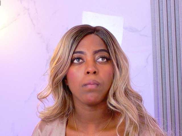 ebonydreams01's BongaCams show and profile