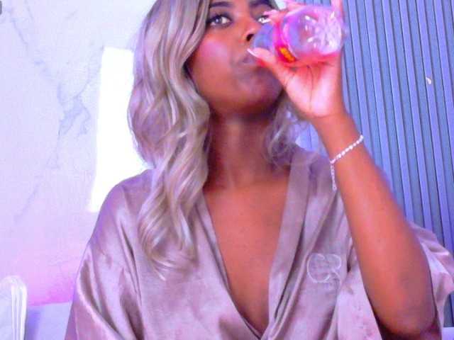 ebonydreams01's BongaCams show and profile