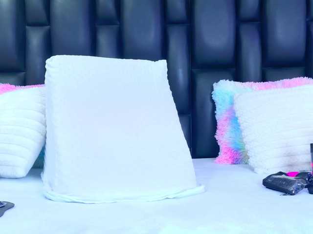 DahianaMoss's BongaCams show and profile