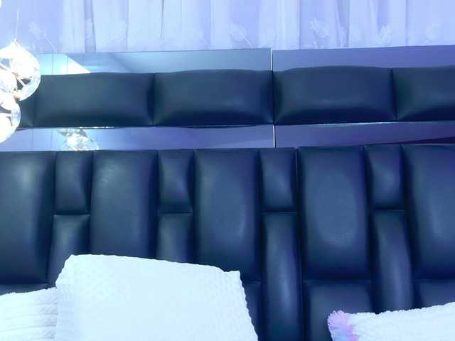 DahianaMoss's BongaCams show and profile