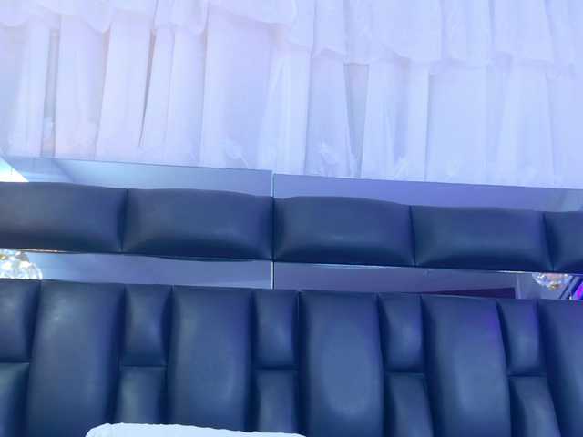 DahianaMoss's BongaCams show and profile