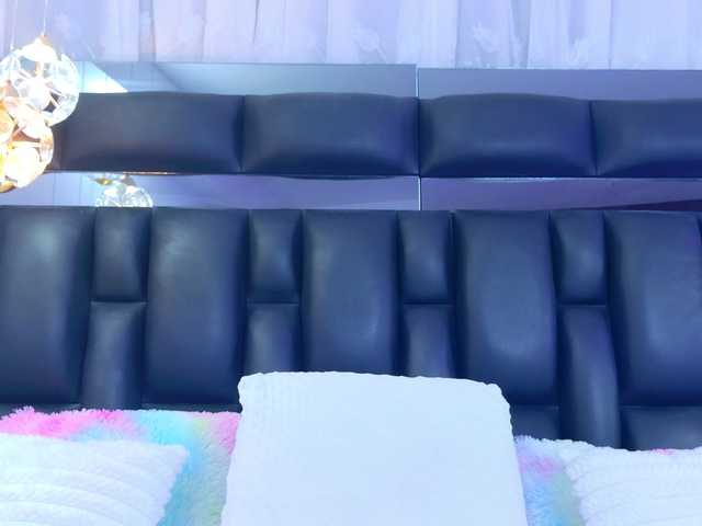 DahianaMoss's BongaCams show and profile