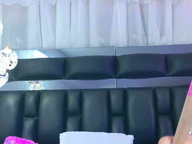 DahianaMoss Live Webcam on BongaCams