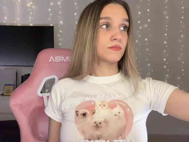 BabyTamagochi webcam