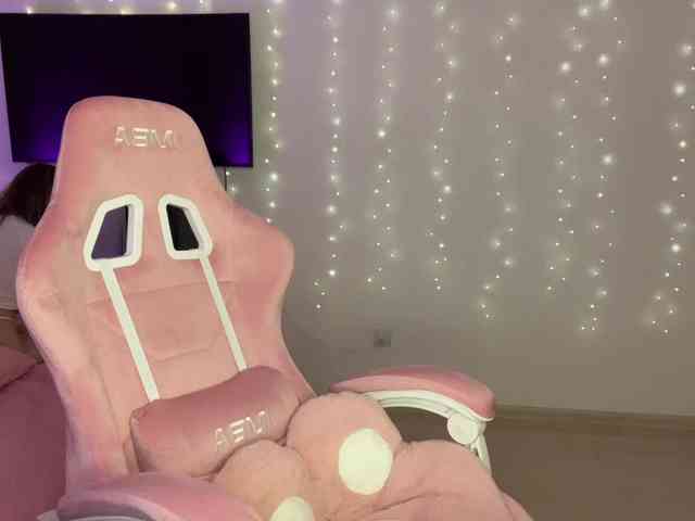 BabyTamagochi webcam