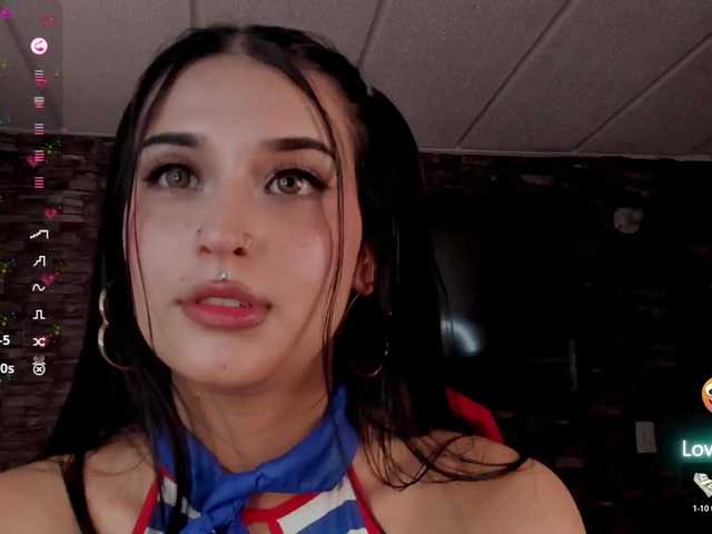 Charlotte-greys's BongaCams show and profile