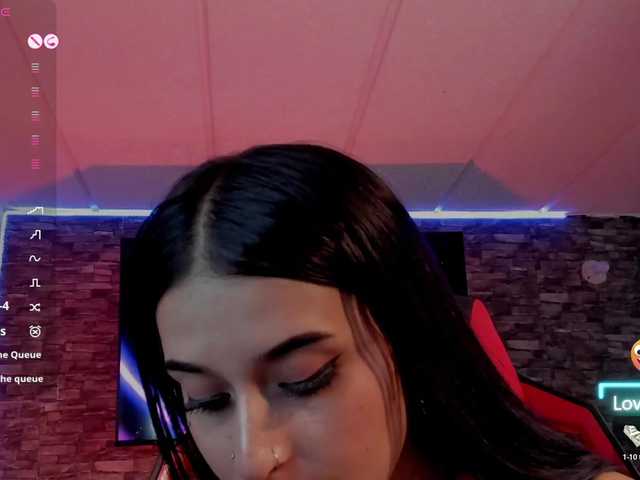 Charlotte-greys from BongaCams is Freechat