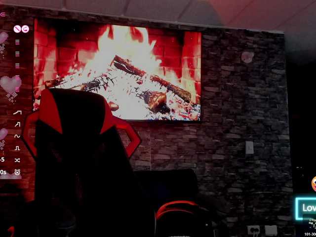 Charlotte-greys's BongaCams show and profile