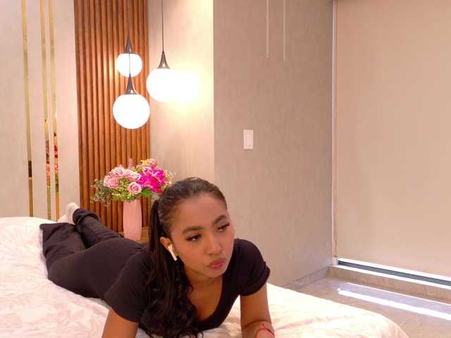 GabrielaLugo's BongaCams show and profile