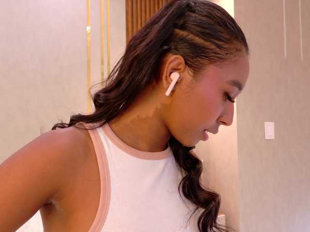 GabrielaLugo's BongaCams show and profile