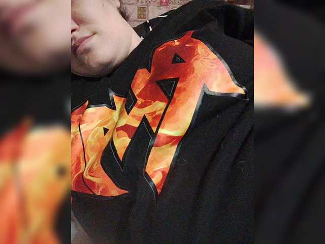 le modèle Xo4y-SeXa est en webcam porno dans un show sur le site bongacams, il possède les tags suivants: White/Caucasian,Brunette,Trimmed