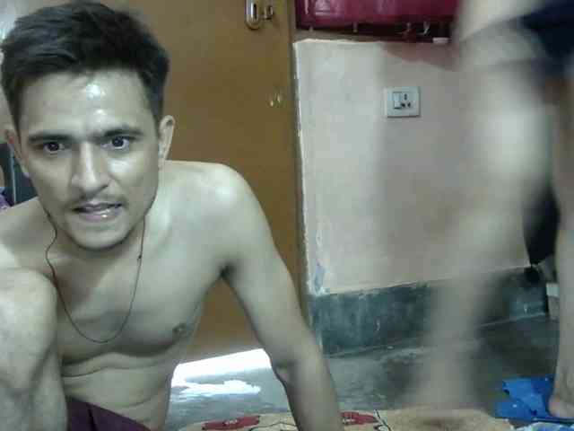 Dreams905 webcam