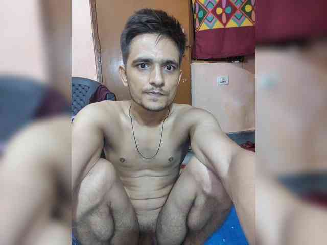 Dreams905 webcam