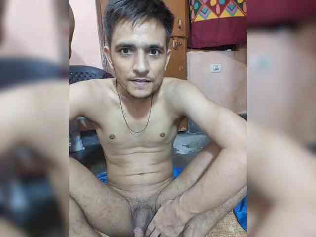 Dreams905 webcam