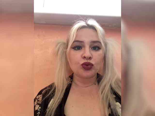 porn web cam VikkiVia
