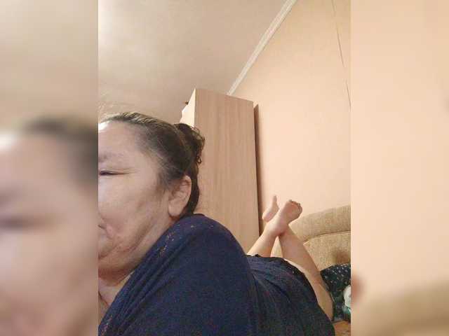 2Milf45's BongaCams show and profile