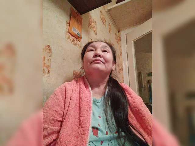 2Milf45's BongaCams show and profile