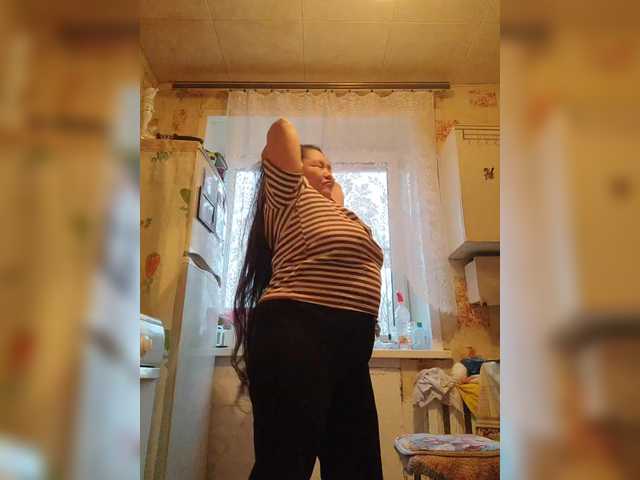 2Milf45's BongaCams show and profile