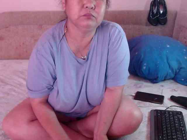 MilfZulfiya webcam
