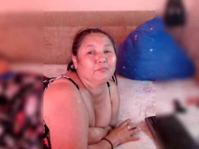 MilfZulfiya webcam