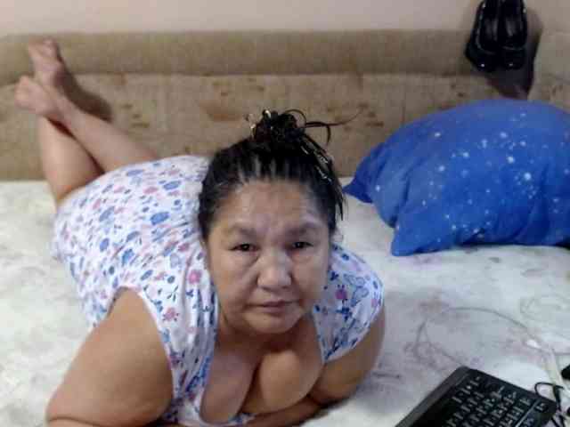MilfZulfiya webcam