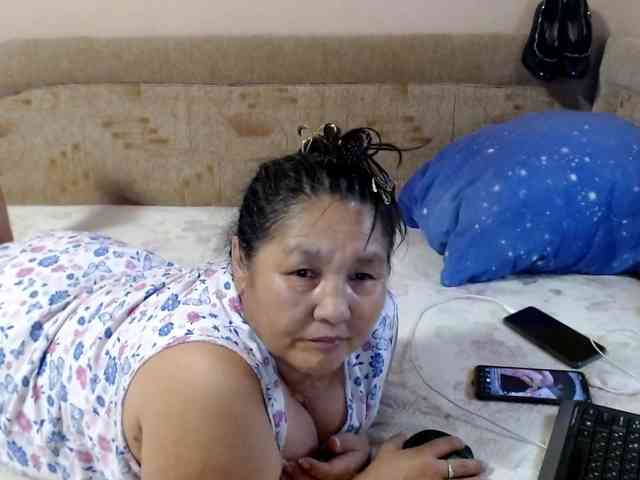 MilfZulfiya webcam