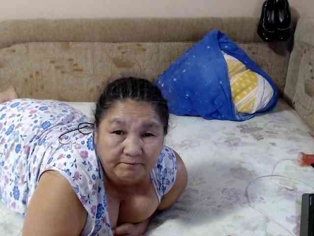 MilfZulfiya webcam