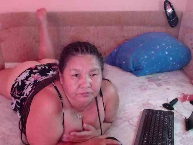 MilfZulfiya webcam