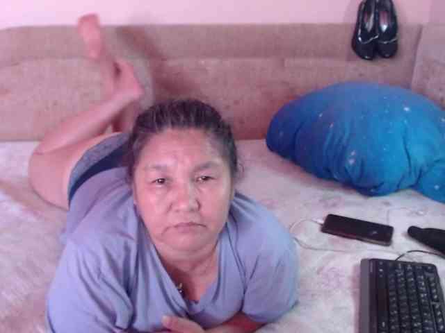 MilfZulfiya webcam