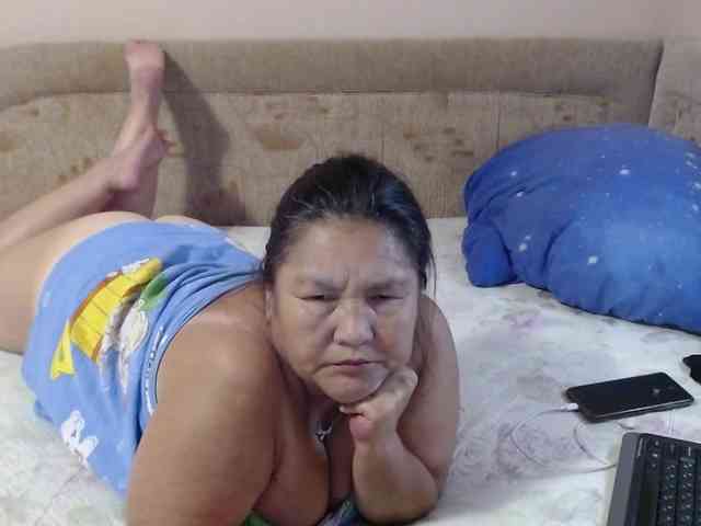 MilfZulfiya webcam