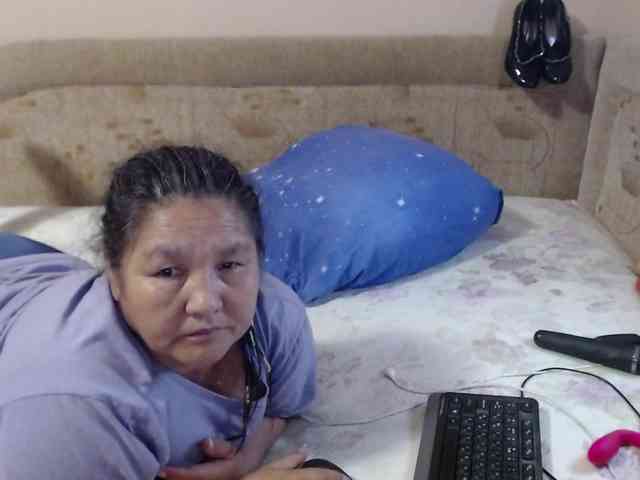 MilfZulfiya webcam