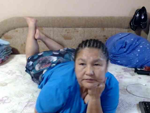 MilfZulfiya webcam