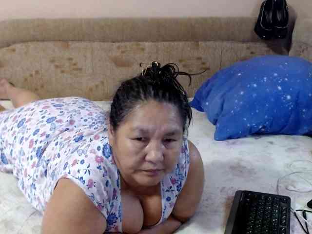MilfZulfiya webcam