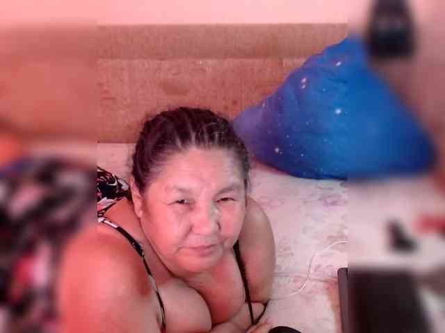 MilfZulfiya webcam