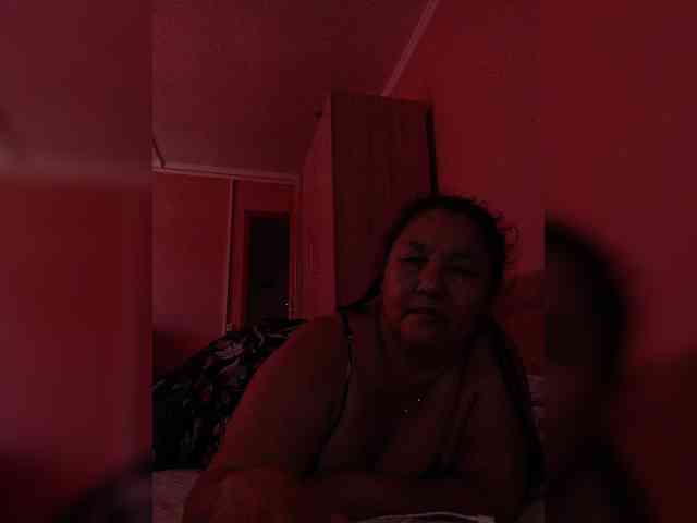MilfZulfiya webcam