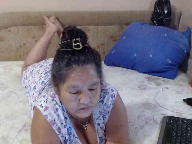 webcam voyeur 2Milf45